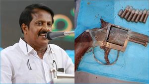 கோவை ஏர்போர்ட்டில் பரபரப்பு.. 22 ரக  