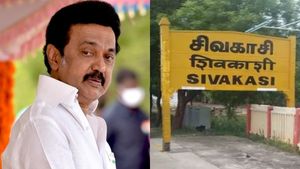 சிவகாசியின் முதல் பெண் மேயர் பதவி யாருக்கு?.. எதிர்பார்ப்பில் காங்.. விட்டுத் தருமா திமுக? 