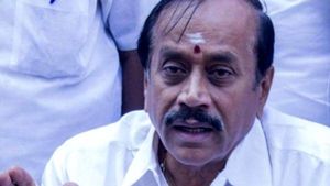  நீட் அனிதாவிற்கு ஒரு நியாயம்.. அரியலூர் மாணவிக்கு ஒரு நியாயமா.. கேட்கிறார் எச்.ராஜா 