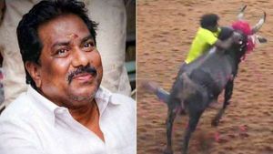 அண்ணே போன வருஷம் தங்ககாசுகளை அள்ளி இறைச்சாரு! அமைச்சர் மூர்த்தி பற்றி ஓபன் மைக்கில் விழாக்குழுவினர்! 