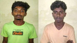 சேலத்தில் அதிர்ச்சி.. 80 வயது மூதாட்டிக்கு பாலியல் தொல்லை.. இரு காமுகர்கள் குண்டர் சட்டத்தில் கைது 