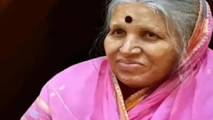 யார் இந்த சிந்துதாய்?.. சுரந்த தாய்மை, கசிந்த ஈரம்.. பிச்சையெடுத்தே ஆதரவற்றோரின் பசியாற்றிய மனிதம்