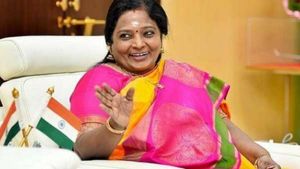 மின்துறை ஊழியர்கள் மீது எஸ்மா சட்டம் பாயும்.. துணை ராணுவப் படை வருகிறது.. தமிழிசை கடைசி வார்னிங்! 