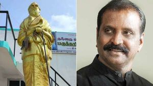 பெரியாரை அவமதிக்கிறவர்களுக்கும் பெரியார்தான் ஆசான்...சிறப்புறுக செருப்பாளர்கள் -வைரமுத்து 