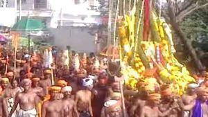 ஐயா வைகுண்டர் அவதார தினம் - மார்ச் 4ல் கன்னியாகுமரி மாவட்டத்திற்கு உள்ளூர் விடுமுறை 