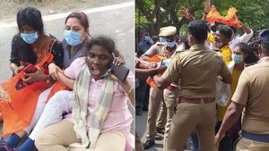 முதல்வர் ஸ்டாலின் வீட்டு வாசலில்.. திடீரென குவிந்த ஏபிவிபி மாணவிகள்.. குண்டு கட்டாக தூக்கிய போலீஸ்! 