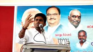 முதல்வர் காணொலியில் பேசுகிறார்! உதயநிதி துபாயில் இருக்கிறார்!எல்லா ஓட்டும் பாஜகவுக்குதான்..அண்ணாமலை 