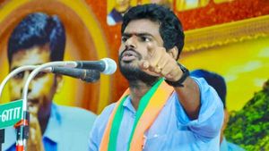காலில் விழுந்து வோட்டு கேளுங்கள்.. தாமரையை மலர வையுங்கள்.. பாஜக அண்ணாமலை 