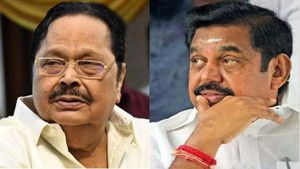 எடப்பாடி பழனிச்சாமி சிறந்த கல்விமான் மேதை...ஆளுநரை தினமும் திட்டுவோம் -  துரைமுருகன் தாக்கு 