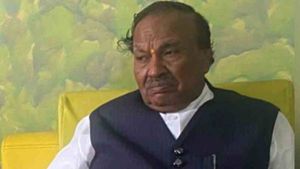 காவிக்கொடி தேசிய கொடியாகலாம்..செங்கோட்டையில்  ஏற்றப்படும்..கர்நாடக பாஜக அமைச்சர் சர்ச்சை பேச்சு
