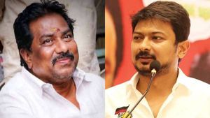 திமுகவை உதயநிதி நிர்வகிப்பார்.. 2 மாதத்தில் அமைச்சராகிறார்.. அமைச்சர் மூர்த்தி பரபரப்பு தகவல் 