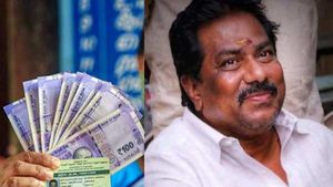 குடும்ப தலைவிகளுக்கு மாதம் ரூ.1000 எப்போது? தேர்தல் நாளில் அமைச்சர் மூர்த்தி சொன்ன முக்கிய தகவல்!