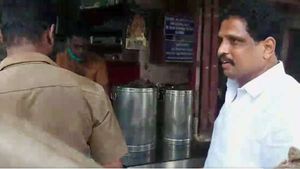 'அண்ணே ஒரு காபி குடுங்க'.. டீக்கடை குறித்து மதுரை எம்.பி நெகிழ்ச்சி ட்வீட்.. நெட்டிசன்கள் கமெண்ட் 