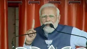  முஸ்லிம் பெண்களின் வாழ்க்கையை மேம்படுத்தியது பாஜக அரசுதான்: உபி தேர்தல் பிரசாரத்தில் மோடி பேச்சு 