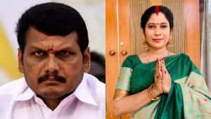  உங்க பொண்டாட்டிக்காக என் வாய்ப்பை மறுப்பீங்களா? சீறிய திமுக பெண் நிர்வாகி! ஆப் செய்த செந்தில் பாலாஜி 