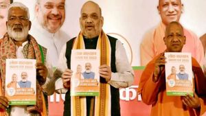 முன்னோடி! 33 வருடத்திற்கு முன் தமிழ்நாடு செயல்படுத்திய திட்டத்தை.. உபியில் வாக்குறுதியாக அளித்த பாஜக 