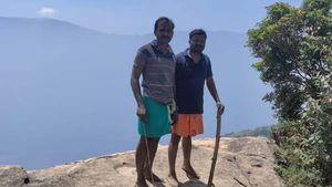 மகாசிவராத்திரி... பூண்டி வெள்ளியங்கிரி ஆண்டவர் கோவிலில் மலையேர குவிந்த பக்தர்கள் கூட்டம் 