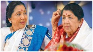எப்படி இருக்கிறார் லதா மங்கேஷ்கர்.. முக்கிய அப்டேட் கொடுத்த ஆஷா போஸ்லே.. நிம்மதியடைந்த ரசிகர்கள் 