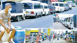 இலங்கையில் பெட்ரோல், டீசலுக்கு கடும் தட்டுப்பாடு- பல இடங்களில் மோதல்கள் வெடித்தன! 