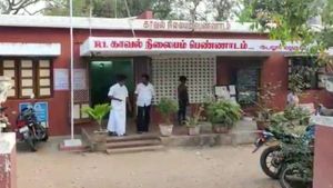 பேயோட்ட வந்த பெண்ணுக்கு பாலியல் தொல்லை.. கைதான தர்கா நிர்வாகி.. காவல் நிலையத்திலிருந்து எஸ்கேப்! 