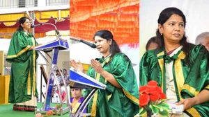 இதுதான் அரசியல் நாகரீகம்!.. மேடையில் கடம்பூர் ராஜுவுக்கு நன்றி தெரிவித்த கனிமொழி.. நெகிழ்ந்த மக்கள்