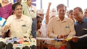 தமிழகத்தில் மெல்ல கிளைகளை விரிக்கும் ஆம் ஆத்மி! கோவையில் புதிய அலுவலகம் திறப்பு! 