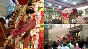 சித்திரை திருவிழா : அதிர்வேட்டு முழங்க மதுரைக்கு வந்த கள்ளழகர் - எதிர்சேவை கோலாகலம் 