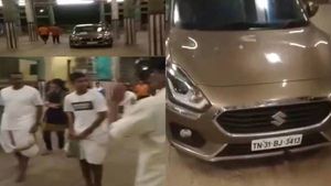 சிதம்பரம் நடராஜர் கோயிலில் சர்ச்சை: உயர் ரக கார் உள்ளே சென்றது எப்படி? - பொதுமக்கள் கேள்வி 