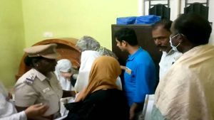 அறந்தாங்கியில் தொழிலதிபரை கொன்று.. 100 சவரன் நகைகளை கொள்ளையடித்த மர்ம கும்பல்! 