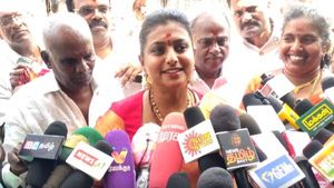 இந்தியை எவராலும் திணிக்க முடியாது.. ஆனால்.. திருவண்ணாமலையில் அமைச்சர் ரோஜா! 