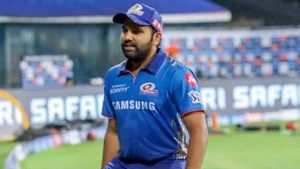 சின்ன சின்ன விஷயங்களில் கூட.. இப்படி செய்யலாமா ரோஹித் சர்மா.. ராஜினாமா பண்ணுங்க! பரபரப்பு பின்னணி! 