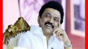  ஒரே கல்லில் 3 மாங்காய் அடித்த ஸ்டாலின்.. ஆப் ஆன 