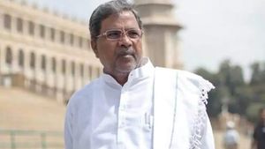 ”கர்நாடகாவில் காவி மயமாக்கப்பட்ட பள்ளி பாடபுத்தங்கள்” - திரும்பப்பெற சித்தராமையா வலியுறுத்தல் 