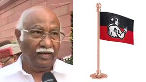 அலைமோதும் அன்வர் ராஜா! அணை போட்டு வைத்துள்ள அதிமுக! அடுத்தது என்ன? 