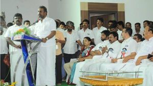 திமுக ஐடிவிங் ஆபரேஷன் 2.0-க்கு பதிலடி! கோவையில் கொம்பு சீவப்பட்ட அதிமுக ஐடி விங் நிர்வாகிகள்! 