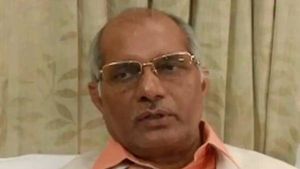 தடைகள் நீங்கனுமா? வீட்டில் மாட்டு கோமியத்தை தெளியுங்கள்... பாஜக அமைச்சர் பரபர பேச்சு 