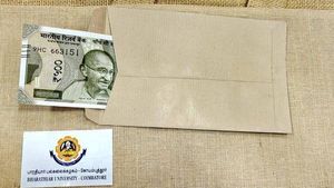 ஆளுநர் பற்றி செய்தி வெளியிட லஞ்சம்? - ‘கவர்’ கொடுத்த பல்கலை. நிர்வாகம் - செய்தியாளர்கள் அதிர்ச்சி! 