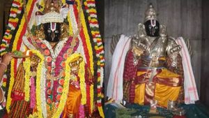 Mystery: மர்மங்கள் நிறைந்த நாச்சியார்கோயில் கல் கருடர்! இன்று வரை விலகாத ஆச்சரியம்.. என்ன காரணம்? 