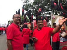 இந்துத்துவா எதிர்ப்பு- மதுரையில் செஞ்சட்டை பேரணி- திராவிட, இடதுசாரி, அம்பேத்கரிஸ்டுகள் பங்கேற்பு 