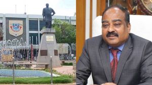 மதுரை காமராஜர் பல்கலைக்கழக பேராசிரியர்களுக்கு 