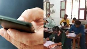 குரூப் 2 தேர்வு அறையில் செல்போன்.. மறைத்து வைத்திருந்த இளைஞரை அலேக்காக தூக்கிய போலீசார்.. பரபரப்பு! 