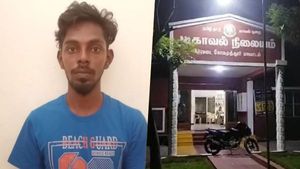 கழிவறை செல்வதாக சொன்ன மாணவி.. கல்யாணம் முடித்து வந்ததால் அதிர்ந்த  பெற்றோர்! போக்சோவில் 3 பேர் கைது