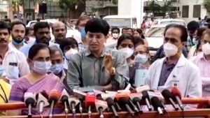 கொரோனா இன்னும் ஓயவில்லை! 4வது அலையில் மாட்டிக் கொள்ளக் கூடாது! மக்களை எச்சரிக்கும் ராதாகிருஷ்ணன்..! 