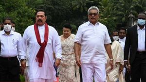 காலம் செய்த கோலம்! நாட்டை விட்டு ஓடும் முன்பு தமிழர்களிடம் உயிர்பிச்சை கேட்கும் ராஜபக்சே குடும்பம் 