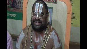யாரும் தலையிடகூடாது! முதல்வரை சந்தித்து பட்டினபிரவேசம்  நடத்தியே தீருவோம்! சடகோப ராமானுஜ ஜீயர் உறுதி 