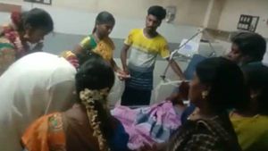 ‘தந்தை அன்பின் முன்னே’..!  படுத்த படுக்கையாய் அப்பா! தாலி கட்டிய கையோடு மகன் செய்த நெகிழ்ச்சி செயல் 
