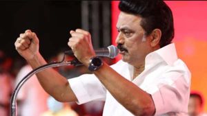 சாதாரண பதவின்னு நினைக்காதீங்க.. அண்ணா வார்டு உறுப்பினராக போட்டியிட்டவர்.. முதல்வர் ஸ்டாலின் பேச்சு! 