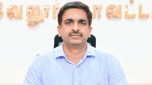 புள்ளிங்கோ ஹேர் ஸ்டைலுக்கு இனி நோ! சலூன் கடைகளுக்கு கடிவாளம்! அதிரடி உத்தரவிட்ட ஆட்சியர்! 