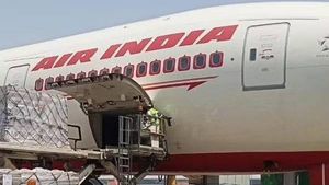 ரூல்ஸா.. அப்படினா? பயணிகளை தவிக்கவிட்ட ஏர் இந்தியா.. 10 லட்சம் அபராதம் - ரெய்டுக்கு பிறகு அதிரடி! 