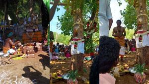 பத்திரிகை அடிச்சி 